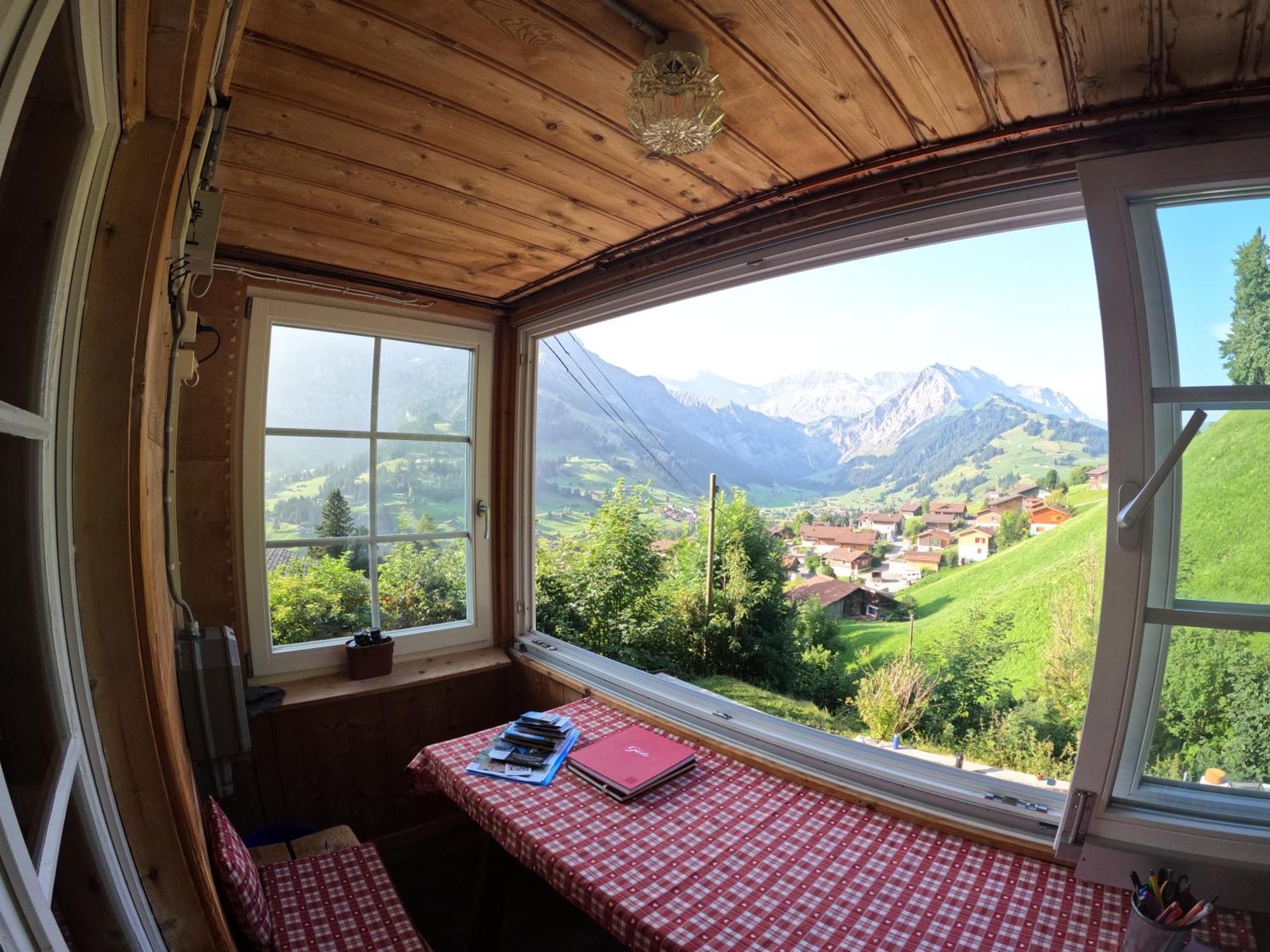 Chalet Sonnenheim Mit Atemberaubender Aussicht Adelboden Luaran gambar